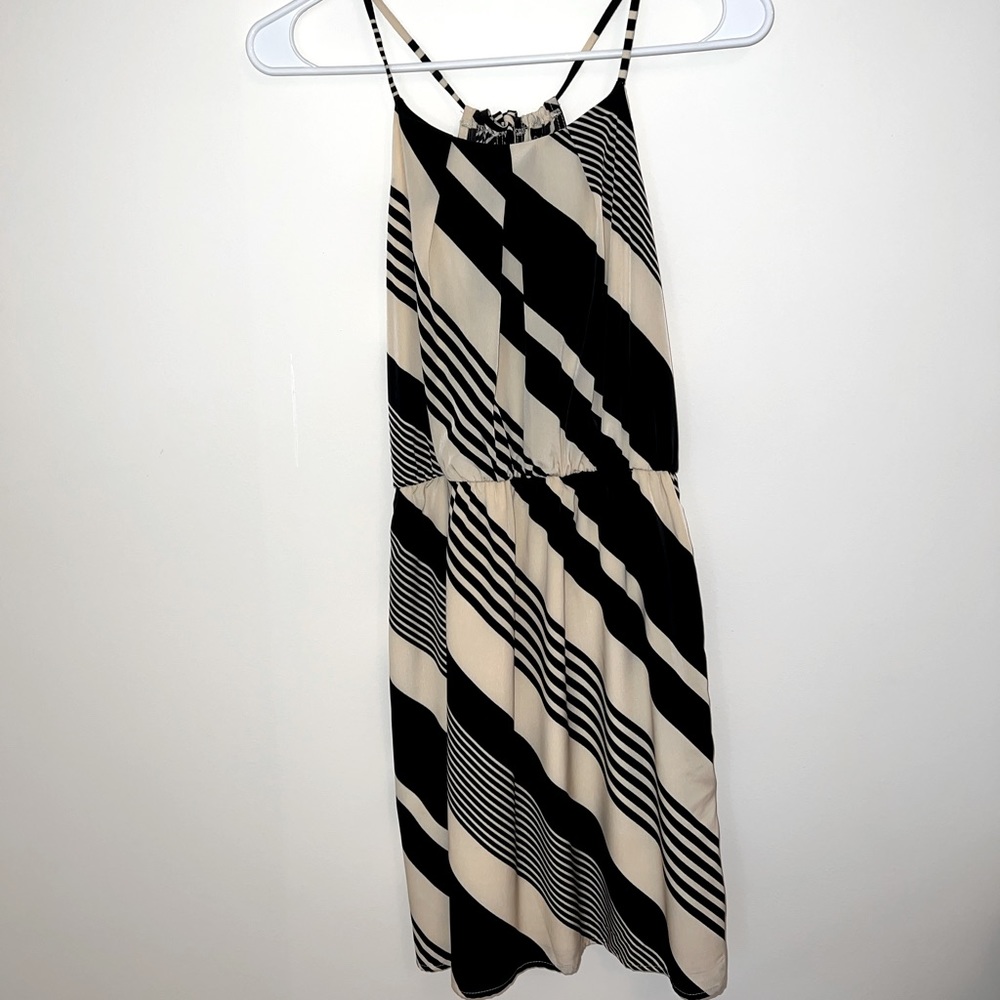 Medium size high neck black and cream dress